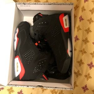 Pair Infrared 8.5 Jordan 6